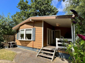 Cosy chalet for 2 persons close to beach